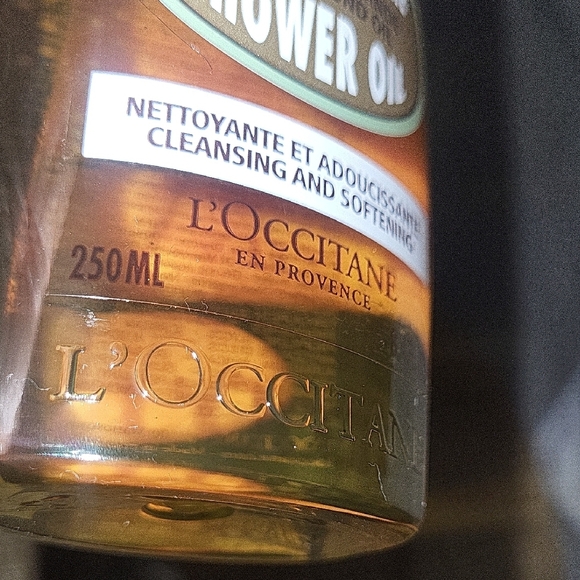 L'OCCITANE Almond Softening Trio Set - NEW IN BOX AND SEALED. - Picture 7 of 11